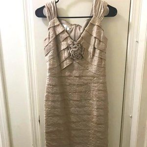 London Times Tan Formal Dress Size 4